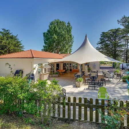בית נופש Beach Front Home In La Faute-Sur-Mer לה פוט-סור-מר