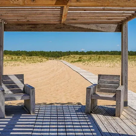 בית נופש Beach Front Home In La Faute-Sur-Mer *