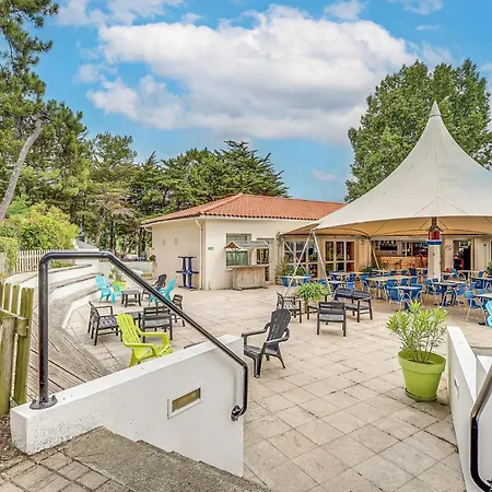 בית נופש Beach Front Home In La Faute-Sur-Mer